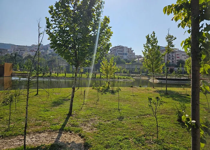 アパート Comfort ティラナ